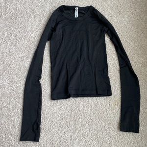 Lululemon swiftly long sleeves black size 2